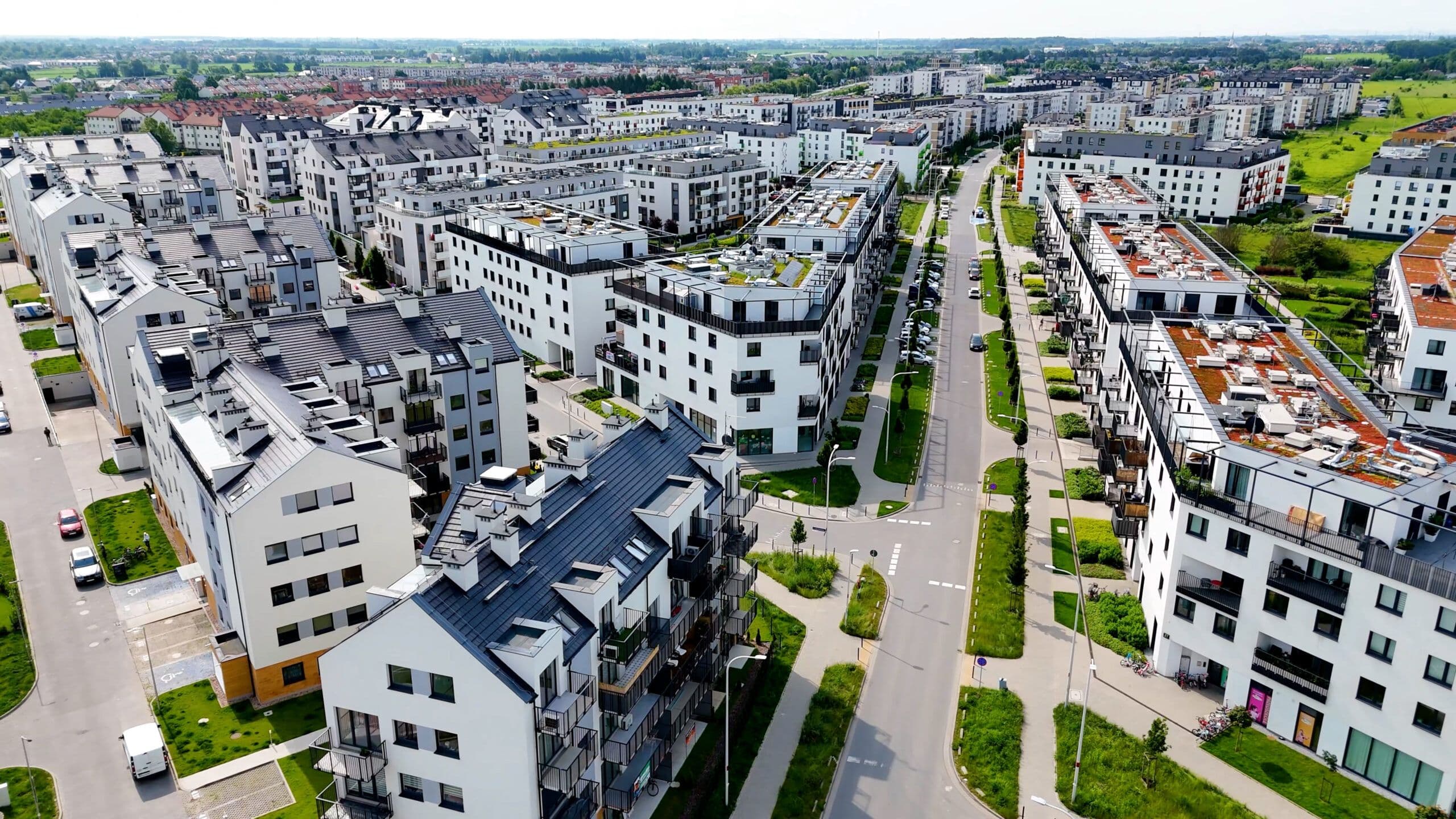 Moderner Wohnungsbau aus der Vogelperspektive, Beispiel für vermessene Flurstücke