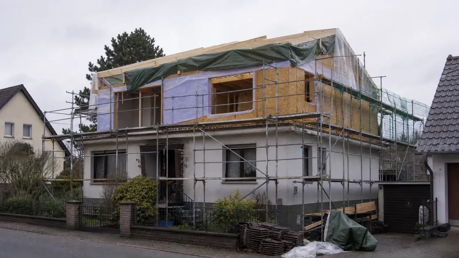 Haus aufstocken: Kosten, Statik und Ablauf im Überblick